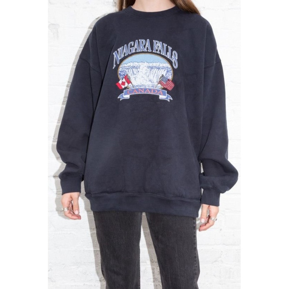 Brandy Melville John Galt Niagara Falls Canada Crewneck‎ Sweatshirt Navy Small